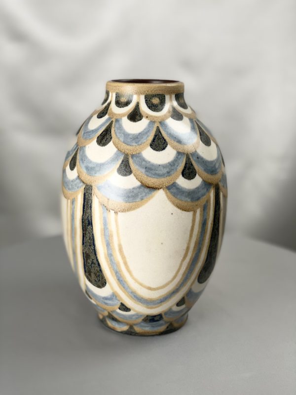 vase à décor stylisé Catteau