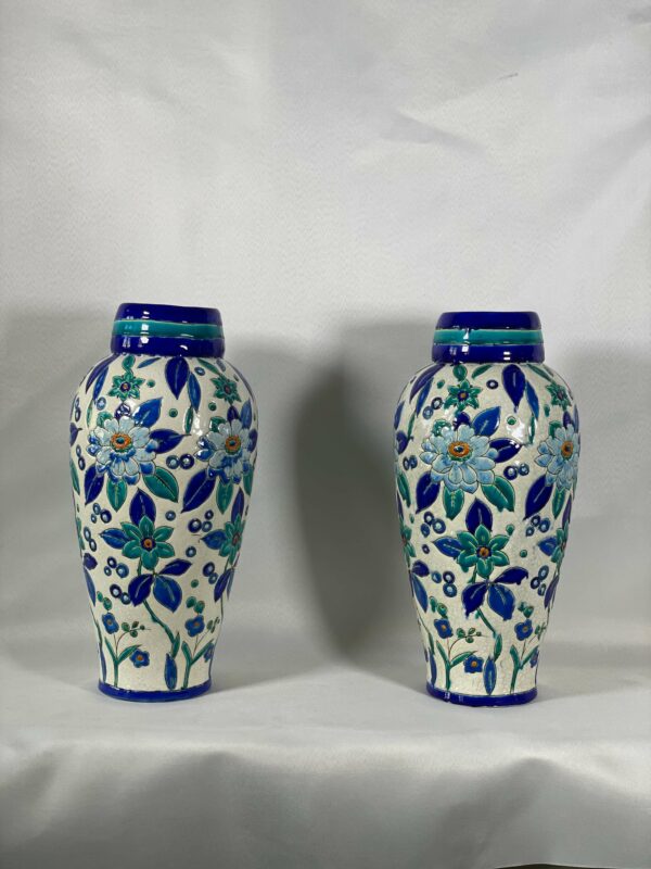Catteau grande paire de vases en céramique